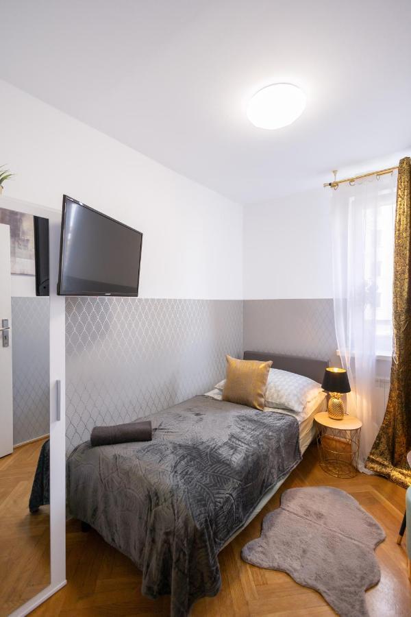 Clicktheflat Stawki Apart Rooms 바르샤바 외부 사진